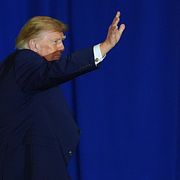President Donald Trump på ett kampanjmöte i Oklahoma, 1 oktober.