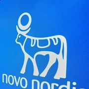 Skylt med Novo Nordisks logga