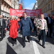 Stefan Löfven (S) i första maj-tåget.