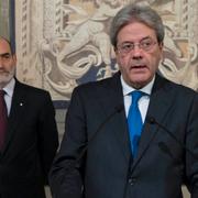 Paolo Gentiloni talade vid presidentpalatset efter söndagens besked om att han blivit tillfrågad att bilda ny regering.