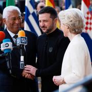 EU:s rådsordförande António Costa, Zelenskyj och von der Leyen.