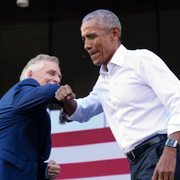 McAuliffe och Obama på kampanjmötet i Virginia.