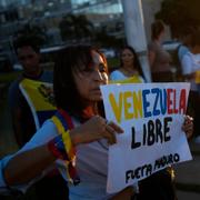 Venezuelanska demonstranter mot Maduro tidigare i veckan. 