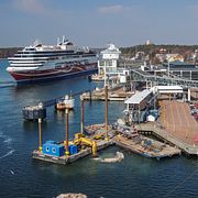 Personen åkte med färjan Viking Glory, den på bilden är  Viking Grace som lagt till i hamnen på Åland.