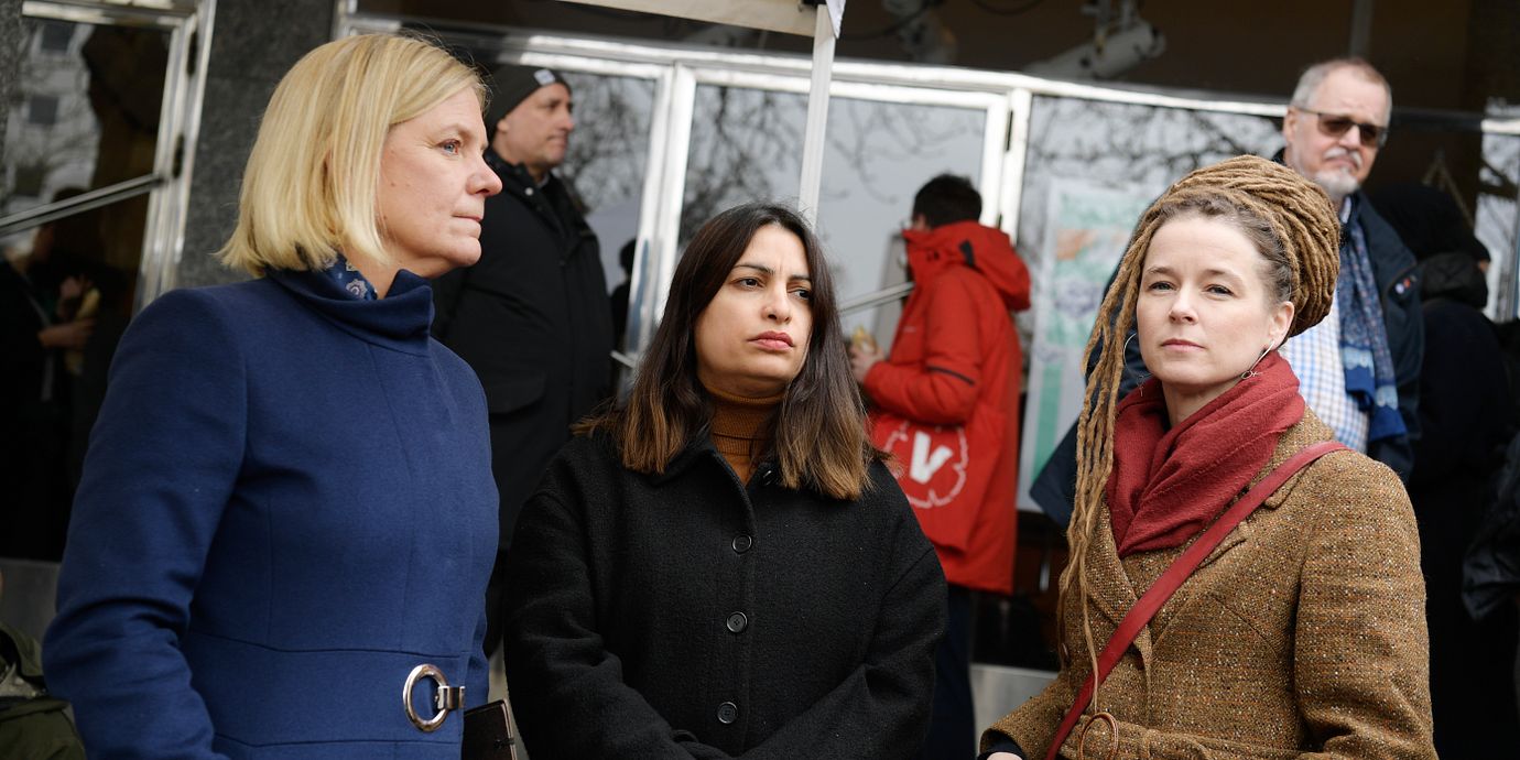 
Magdalena Andersson (S), Nooshi Dadgostar (V) och Amanda Lind (MP). Även Centerpartiet väntas stå bakom förslaget.