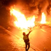 Protester i Diyarbakir efter valresultatet.