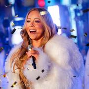 Mariah Carey firar 2018 års ankomst på Times Square, 31 december 2017. 