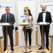 Säpos chef Klas Friberg, Ahn-Za Hagström, Kennet Alexandersson presenterar Säpos årsbok.