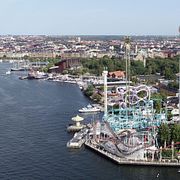 Gröna Lund och centrala Stockholm i bakgrunden.