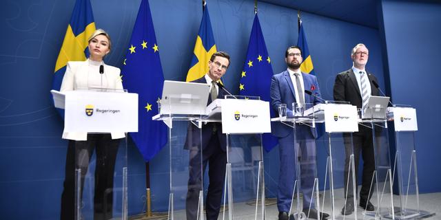 Energi- och näringsminister Ebba Busch (KD), statsminister Ulf Kristersson (M), arbetsmarknads- och integrationsminister Johan Pehrson (L) samt Sverigedemokraternas partiledare Jimmie Åkesson (SD). Caisa Rasmussen/TT