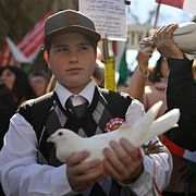 Anhängare till Viktor Orbán under en demonstration i Budapest 15 mars.