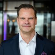 Patrik Hofbauer, Telia