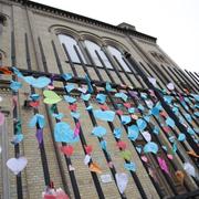 Synagogan kärleksbombades efter attacken mot synagogan i Göteborg.