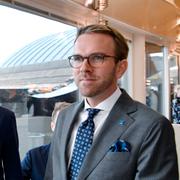 Kristdemokraternas partiledare Ebba Busch (KD) och Andreas Carlson, rättspolitiska talesperson, (KD) anländer till dagens statsministeromröstning i riksdagen.
