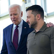 Biden och Zelenskyj vid G7-mötet i Japan.  Susan Walsh / AP