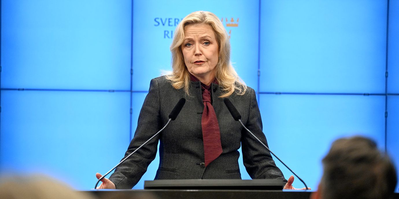Arkivbild från i måndags: Centerpartiets partiledare Elisabeth Thand Ringqvist (C) håller pressträff efter sitt möte med talman Andreas Norlén med anledning av sitt sonderingsuppdrag i regeringsfrågan.