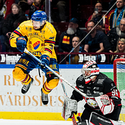 Djurgården ställs mot Malmö i Stockholm. I Örebro drabbar Örebro och Luleå samman.