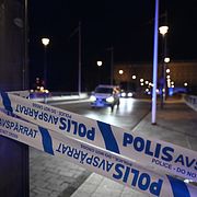 Polisens avspärrningar vid Norrbro.