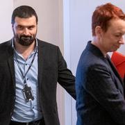 Vänsterpartiets Ali Esbati och Christina Höj Larsen efter mötet med Moderaterna.