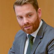 Hans Linde (V).