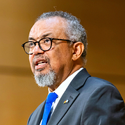 WHO:s generaldirektör Tedros Adhanom Ghebreyesus uppmanar till omedelbar vapenvila i östra Kongo-Kinshasa.