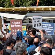 Demonstration mot koranbränning på Medborgarplatsen i Stockholm.