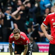 Huddersfield-fansen jublar, United-spelarna deppar.