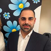 Riksdagsledamöterna Marléne Lund Kopparklint och Arin Karapet.