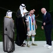 Shejk Tamim bin Hamad Al Thani,  Lionel Messi och Gianni Infantino