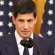 Förväntningarna är höga på den nya Fedchefen Kevin Warsh.