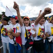 Demonstranter som stöder Leopoldo Lopez protesterar i Caracas i oktober.