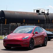 Tesla Model 3.