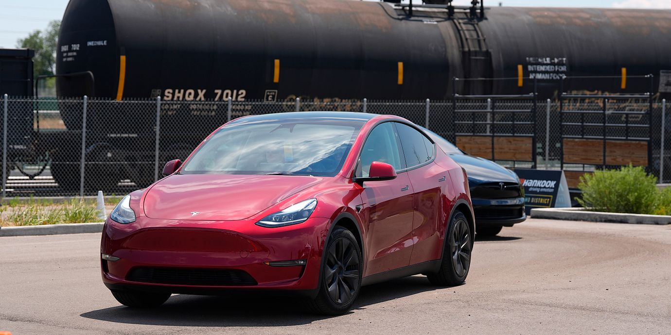 Tesla Model 3.
