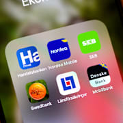 Handelsbankens och Swedbanks vinster väntas rasa 18 respektive 19 procent.