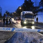 En explosion har inträffat i en bostad i Vårberg i södra Stockholm. 