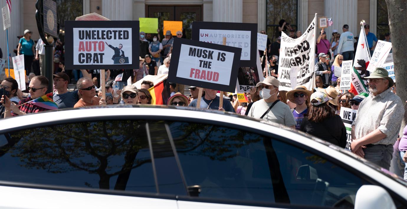 Protest mot Elon Musk.