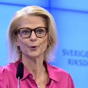 Finansminister Elisabeth Svantesson (M) på en pressträff inför onsdagens budgetdebatt i riksdagen.