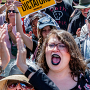 ”No Kings”-protester anordnades i många amerikanska städer under lördagen.