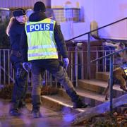 Polis på plats.