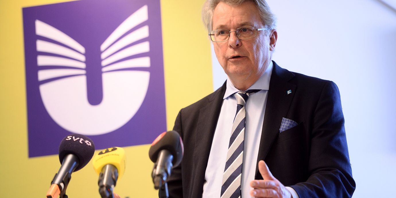 UHR, som leds av generaldirektör Ulf Melin, vill skjuta upp svenskprovet till 2029 och nu ska regeringen ta ställning till förslaget.