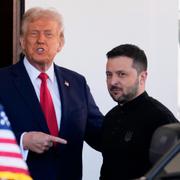 Arkivbild på Trump och Zelenskyj. 