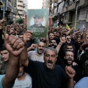 Hizbollah-anhängare vid begravningen för befälhavaren Ibrahim Aqil i Beirut i söndags.