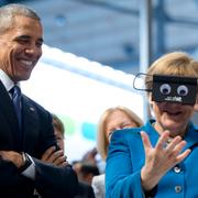 Barack Obama och Angela Merkel på teknikmässa i Hannover, Tyskland, 2016.