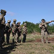 Arkivbild av den ukrainska militären. Soldaterna på bilden har ingenting med artikeln att göra.