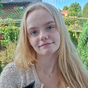 Minnea till vänster, polisen i Fagersta till höger.