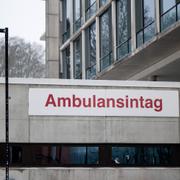Ambulansintag vid Akademiska sjukhuset i Uppsala. 
