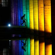 Regnbågsfärgad byggnad i Brasilia, arkivbild. 