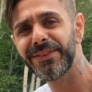 Västerås persisktalande kyrka har hållit en minnesstund för Ehsan Afsharimanesh som dödades under protesterna i Iran.