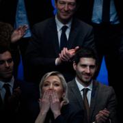 Marine Le Pen efter sitt tal.