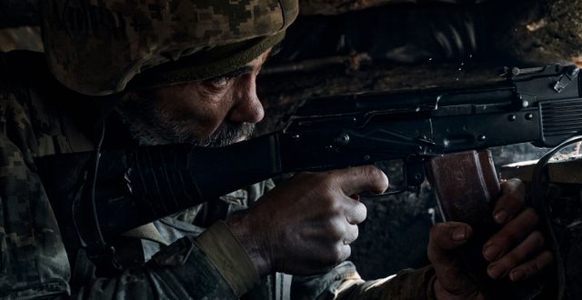 Ukrainska soldater vid fronten i Bachmut.  LIBKOS / AP